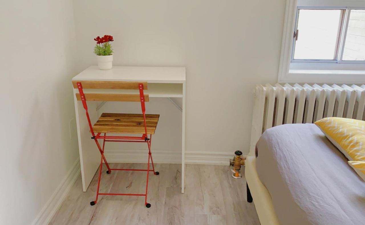 Hotel 2B With Parking, 10Km To Toronto Downtown Esterno foto
