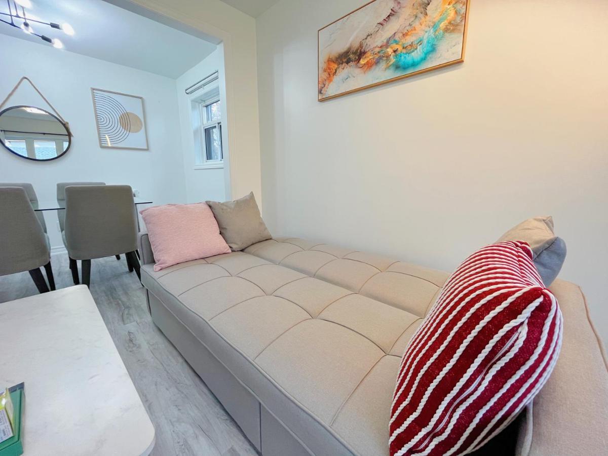 Hotel 2B With Parking, 10Km To Toronto Downtown Esterno foto